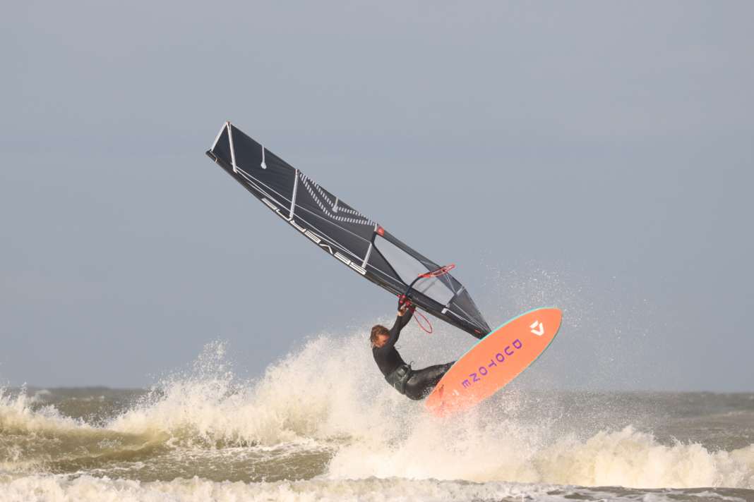 The Duotone Grip 3 tested by surf