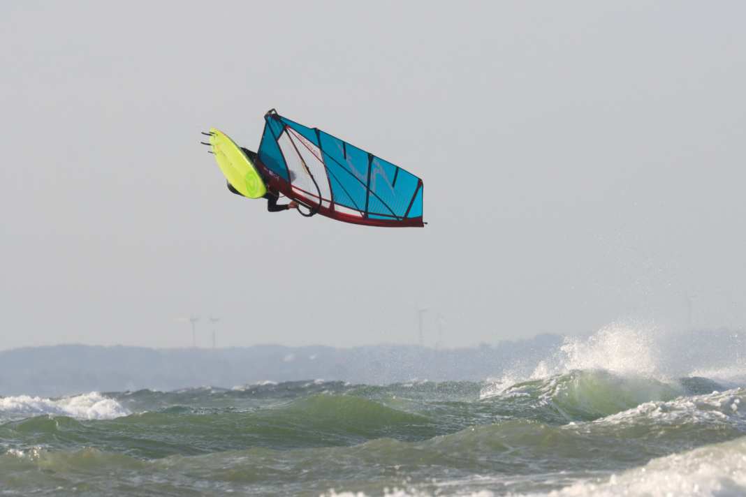 The Simmer EvoQ is one of the lightest models on the scales