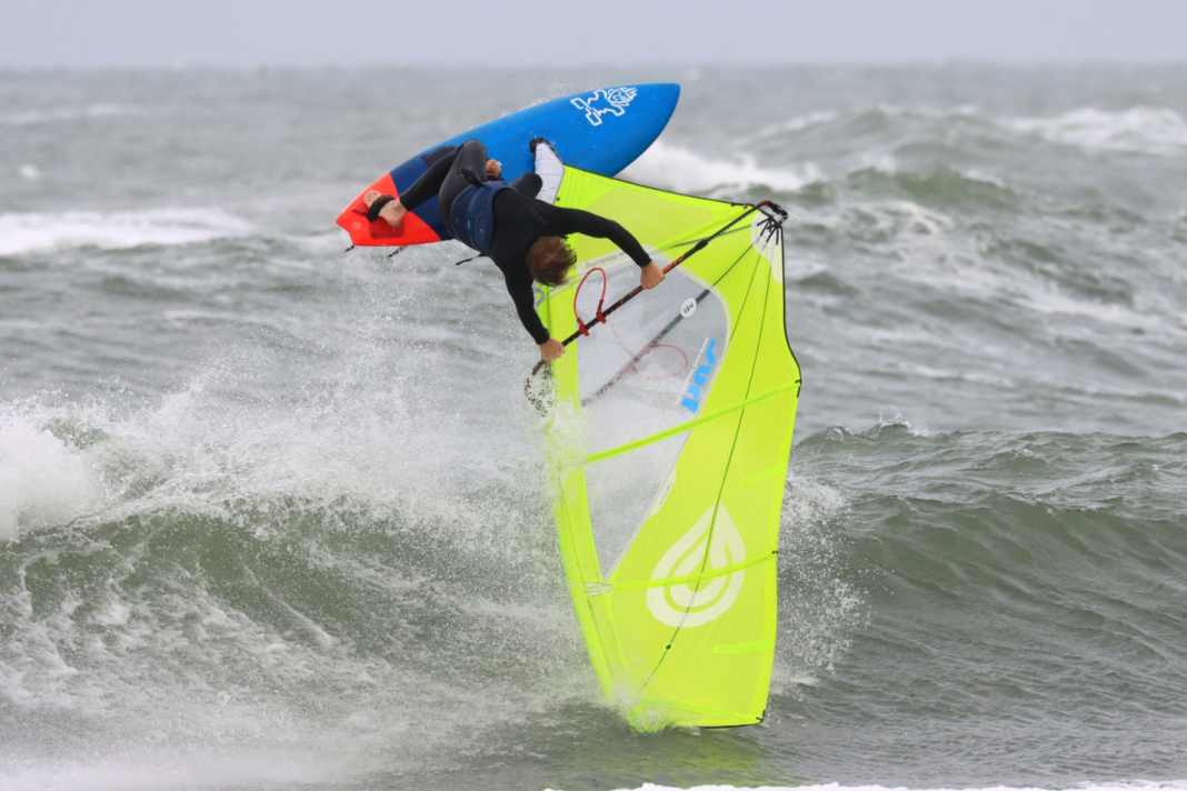 Der Starboard Ultra im surf-Test