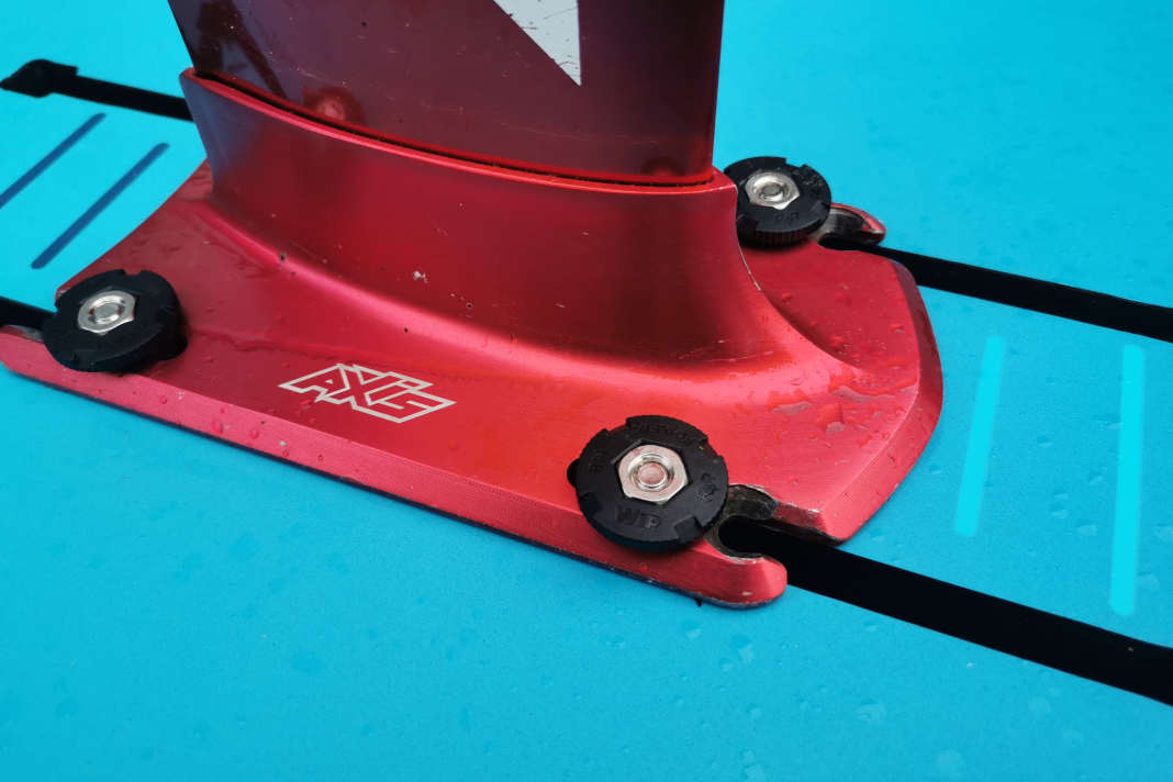 The FoilFix nuts held well when they rested flat on the mounting plate. The hold was not perfect when...