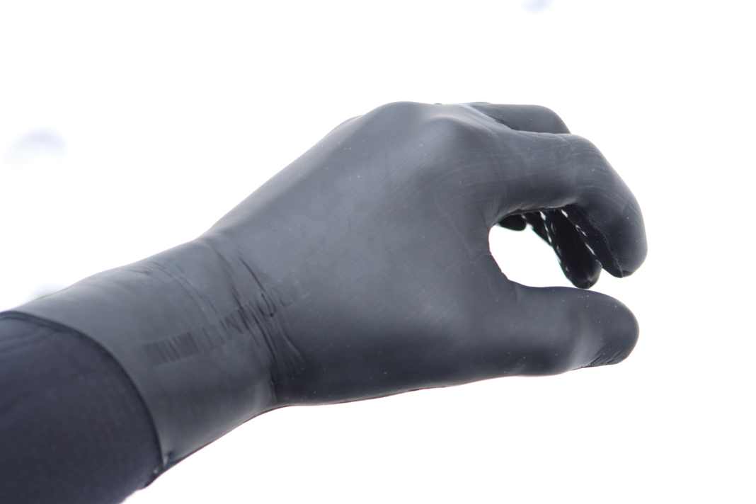 Neoprene gloves ProLimit Elasto Sealed Skin in test