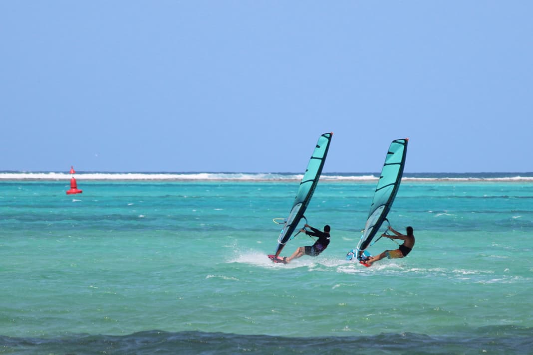 Viel Wind für ausgiebige Vergleichsfahrten mit den Freerideboards