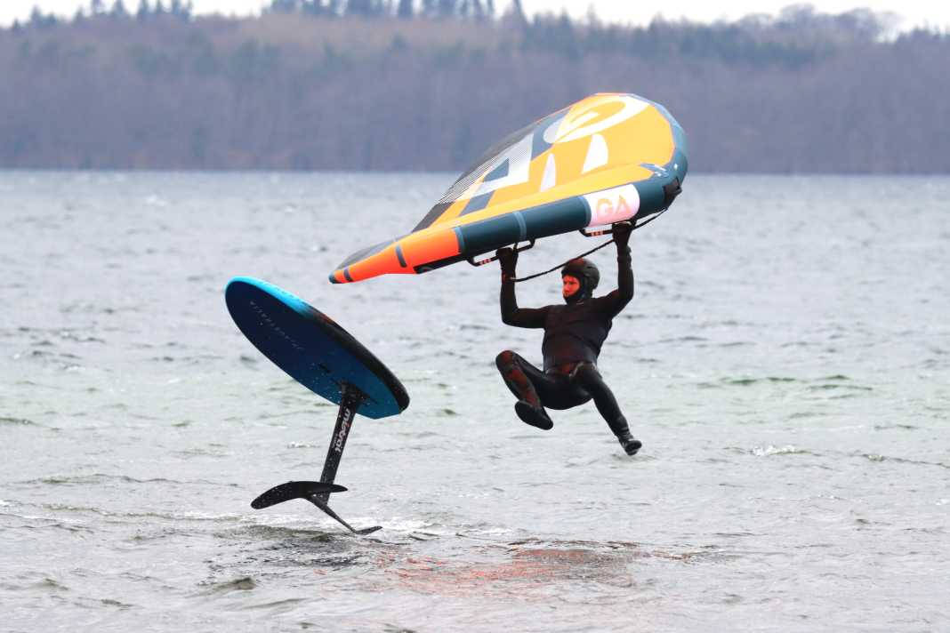 Ohne Leash haut das Board bei Stürzen schnell nach Lee ab