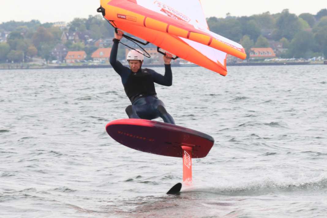 We have tested the Axis ART V2 extensively on flat water and in swell waves