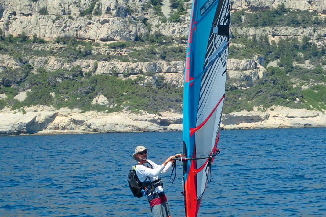 It doesn't have to be a circumnavigation of Europe like Jono Dunnett's (left) - small trips along the coast can also be realised without a lot of luggage and with little effort.