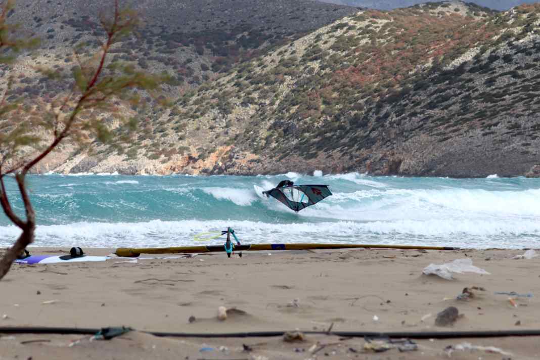 Chris & Christos enjoyed solid waves in Pachia Ammos