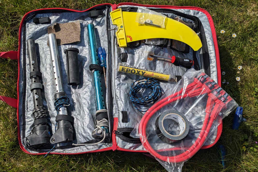 Windsurfers should have these spare parts with them