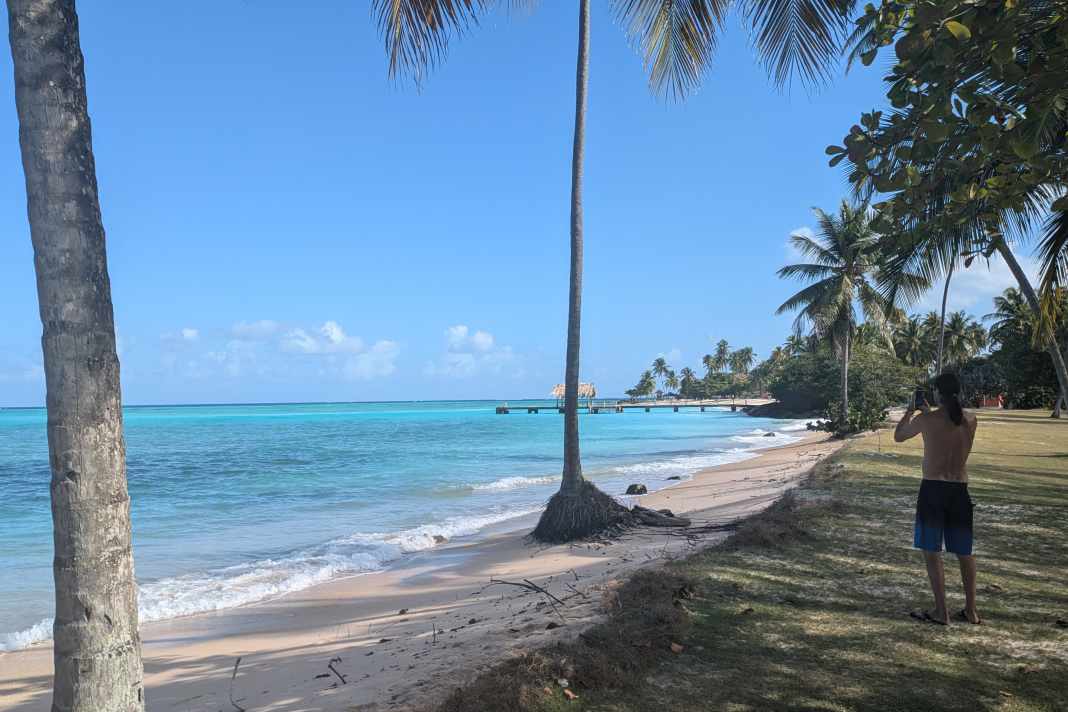 Yep, so sieht es hier wirklich aus! Drei Wochen lang dürfen die surf-Tester auf Tobago karbibische Temperaturen und warmen Passat genießen
