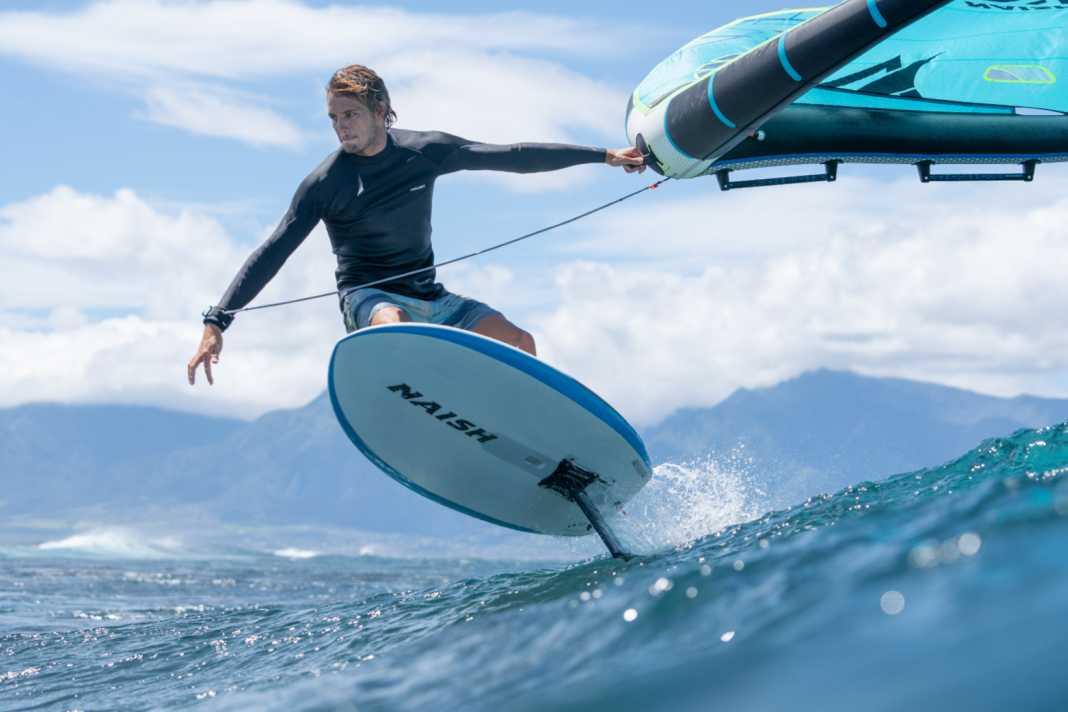 The Hover Ascend is available in ten sizes from 42 to 142 litres