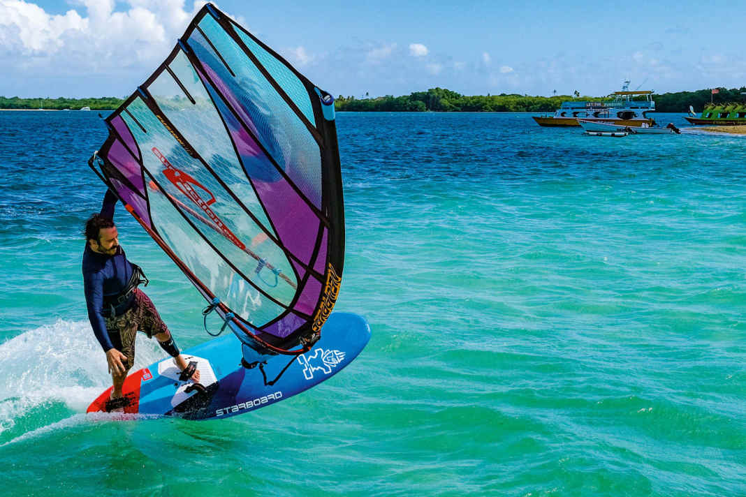 Easy surfing in all conditions with the Freemoveboards 115