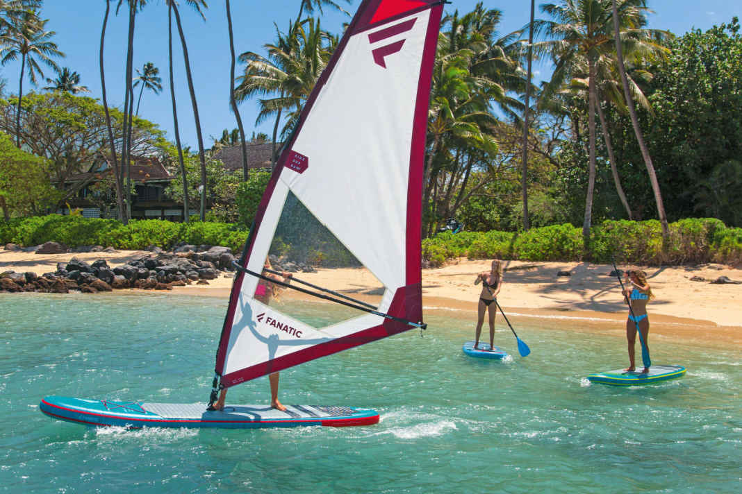 Windsurfing in light winds, paddling in calm conditions - WindSUPs guarantee plenty of water time.
