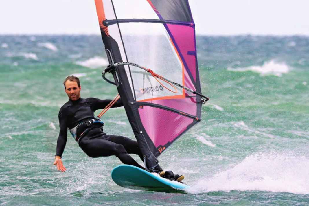 Whether basic freestyle, mini surf or flat water - the Duke is designed to cover all areas of use.