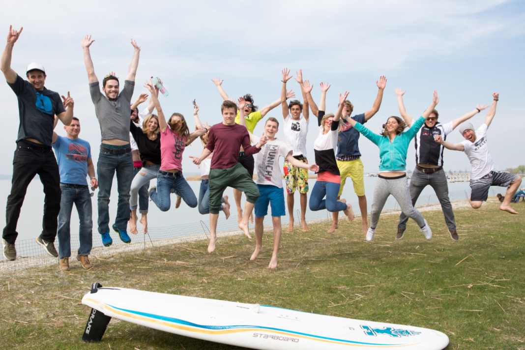 In 2025, you can once again train to become an instructor for windsurfing and wingfoiling at Lake Neusiedl