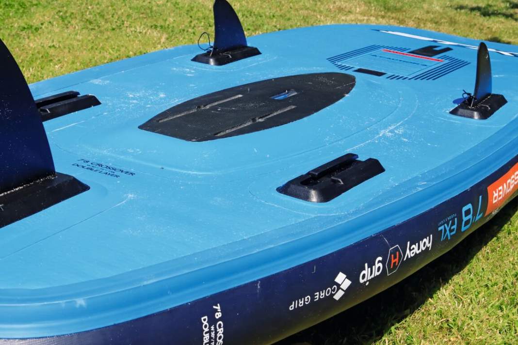 For use without a foil, small fins can be inserted to prevent lateral drift