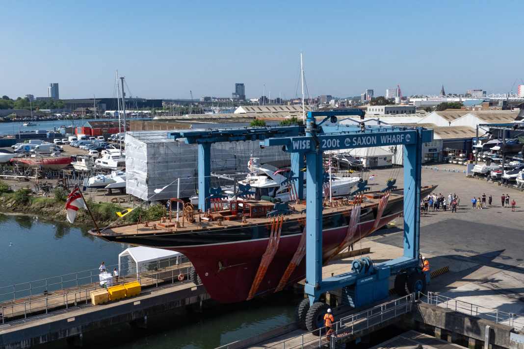 Impressionen "Shamrock V", Saxon Wharf, UK