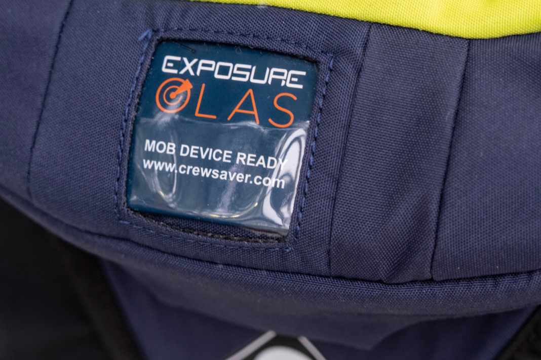 Extra compartment for a Personal Locator Beacon (PLB) with viewing window to check the status of the Ergofit+ 290 from Crewsaver