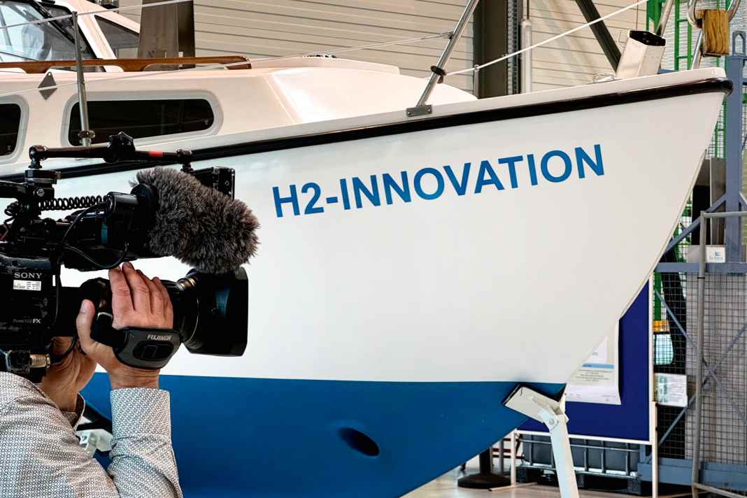 Forschungsprojekt: Das Innovationszentrum Nordenham rüstet eine LM 23 von Diesel- auf Wasserstoffantrieb um