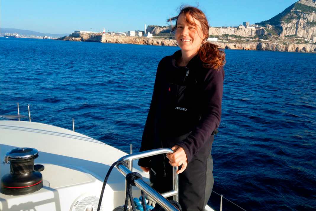 La porta dell'Atlantico. Come skipper, Anna Sult, 36 anni, ha attraversato spesso lo Stretto di Gibilterra.