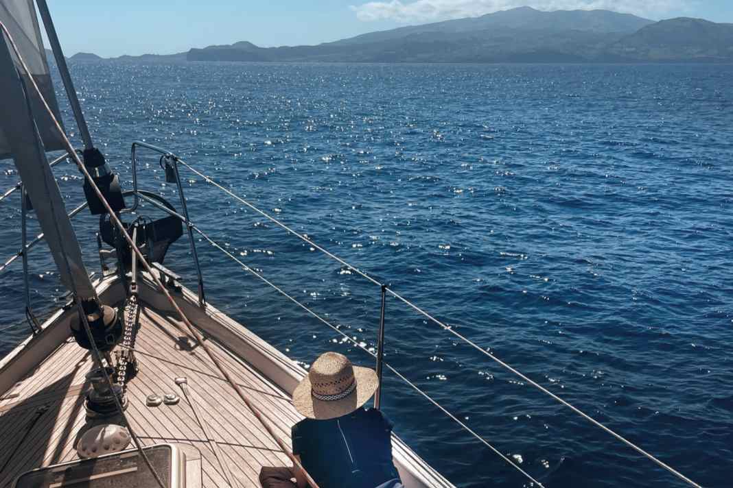 The distances between the islands are long, but the weather is favourable in summer.