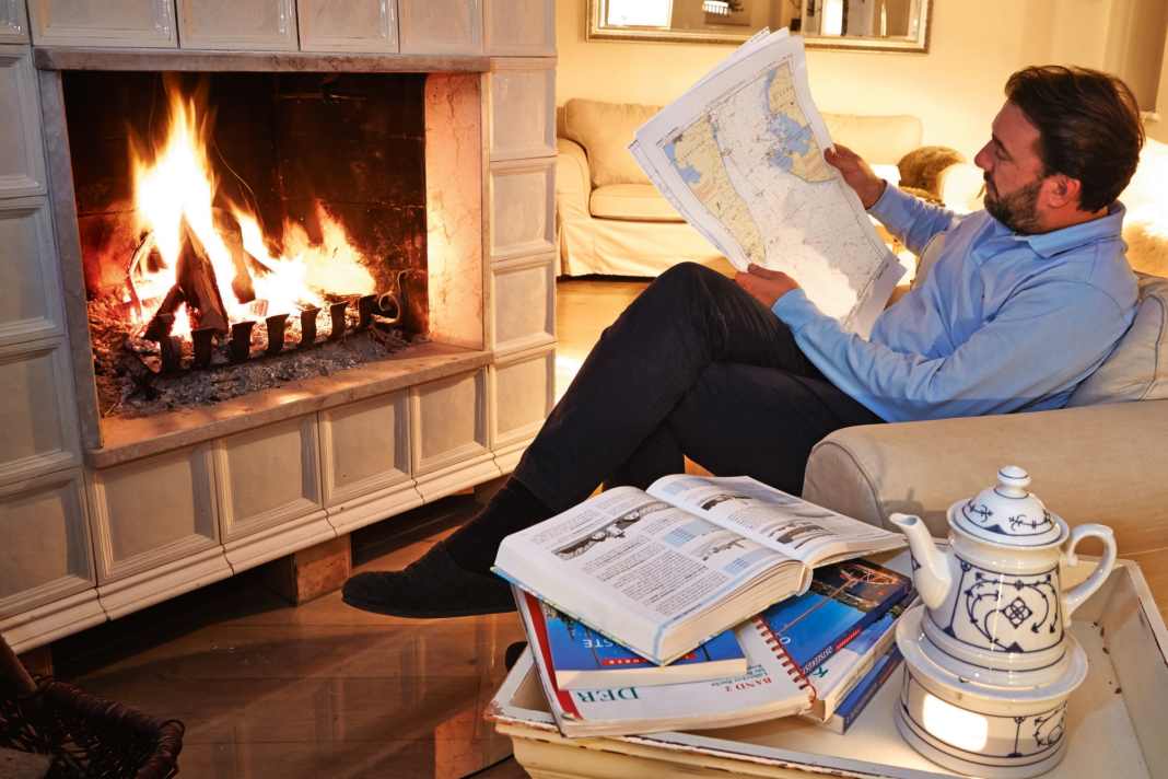 Planning your summer cruise in the comfort of your own home is also possible without a paper map using free online map services.