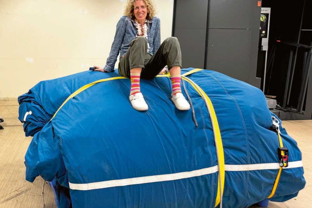 Angela Abshier studierte Journalismus und Jura. Ihren Traumjob aber fand die Amerikanerin mit ihrer Organisation Sail 2 Shelter.