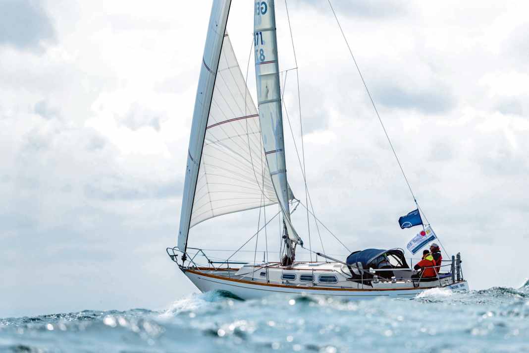 Hanseat 70 alla Settimana del Mare del Nord 2025, dove gli yacht solidi sono ancora rappresentati.