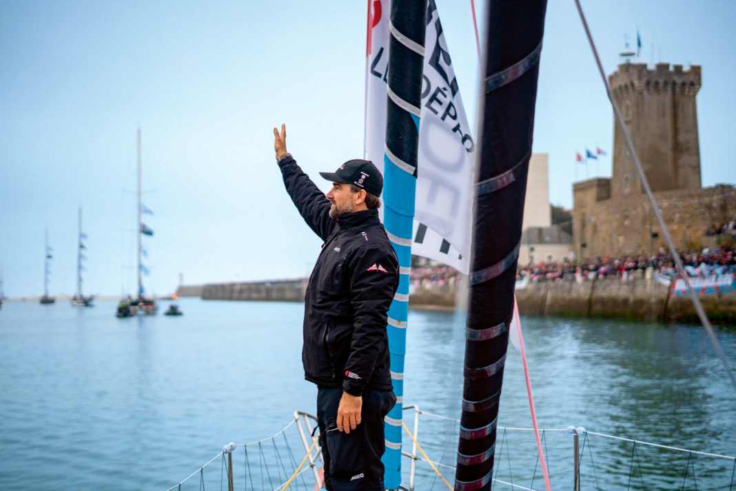 Boris Herrmann beim Auslaufen aus Les Sables-d’Olonne zum Start der 10. Vendée Globe am 10. November 2024.