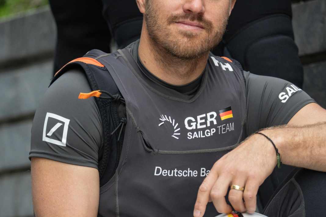 Since the first start in 2023, the co-founder of the German team Erik Heil (36) has also been the helmsman.