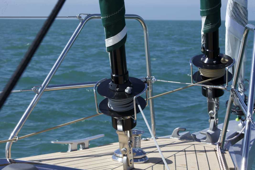 The forestay doesn't just keep the mast upright. Here are four tips from our readers that make everyday life on board easier