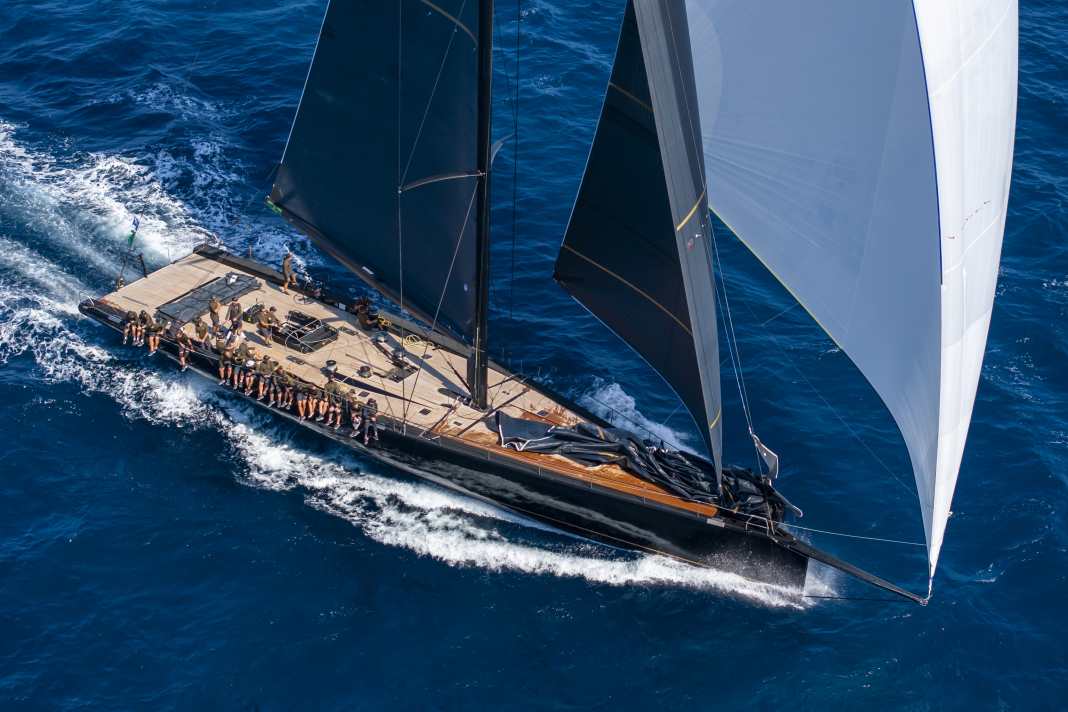 "V", le Wallycento de Karel Komarek, remporte sa première victoire aux Rolex IMA Maxi 1 Worlds avec Ken Read à bord.