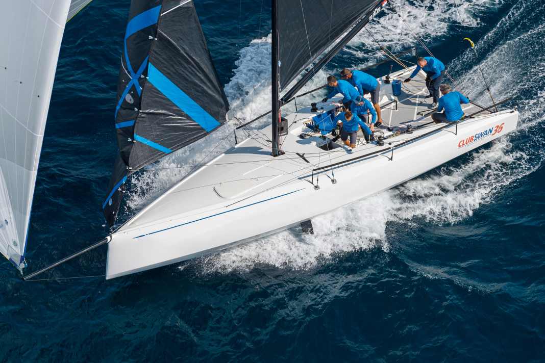 The lightweight with the large gennaker on the retractable bowsprit is almost unstoppable on the mainsheet