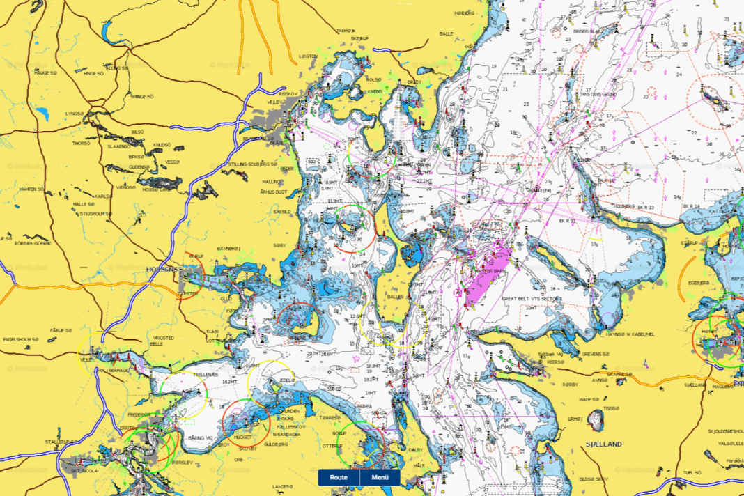 Comprehensive nautical chart for everyone: The Navionics "Chart Viewer" is free of charge