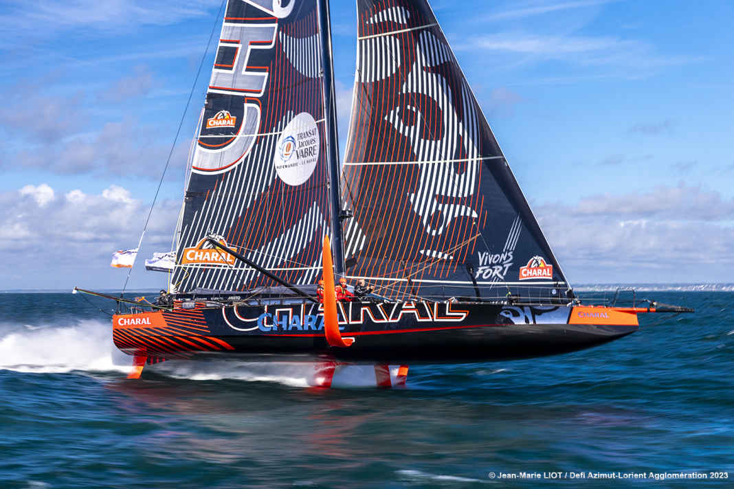 Jérémie Beyou et Franck Cammas sur "Charal" ont eu le meilleur package global lors de la 13ème édition du Défi Azimut.