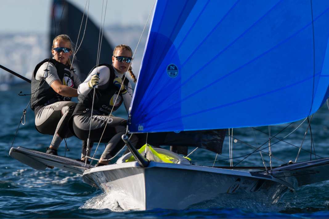 Segelten auf EM-Platz vier: Marla Bergmann und Hanna Wille vom Mühlenberger Segel-Club