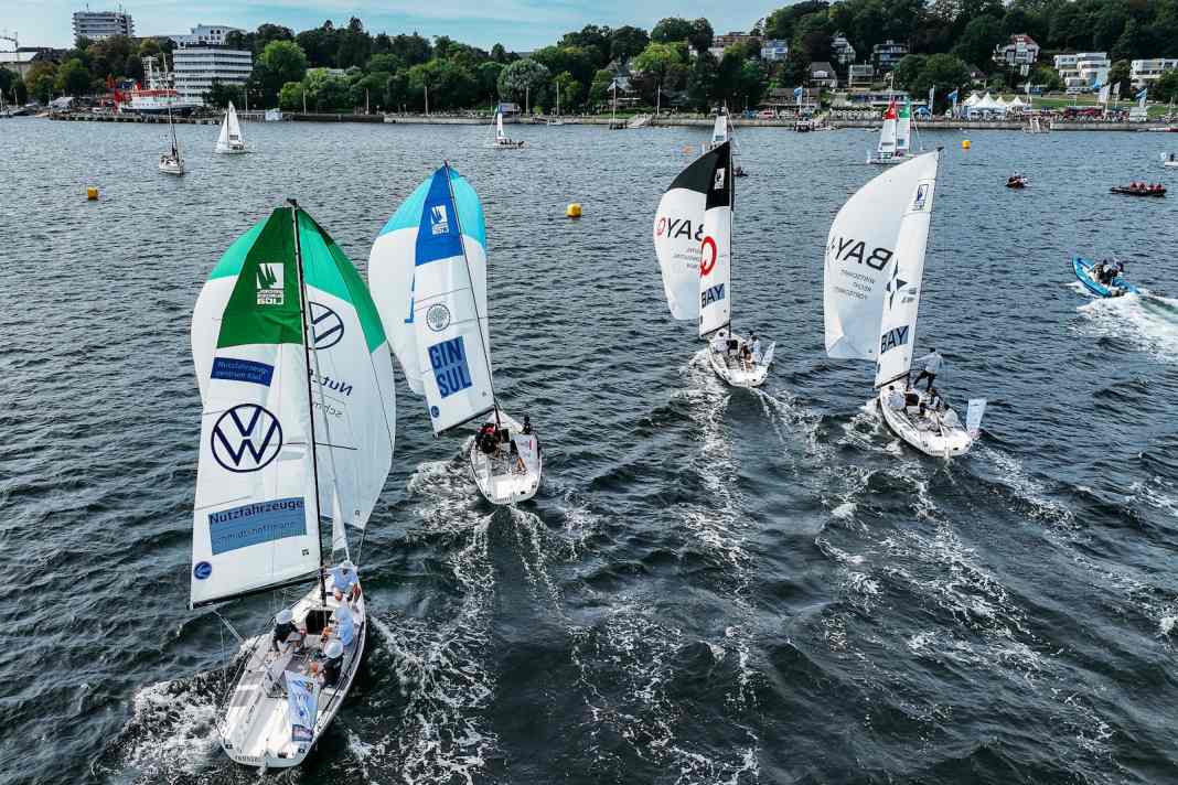 Liga-Action auf der Kieler Innenförde.
