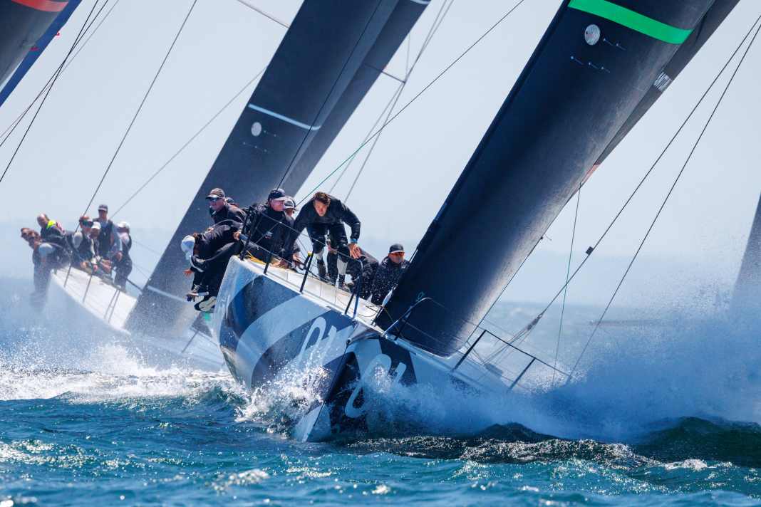 Das US-Team American Magic Quantum Racing gewann die Weltmeisterschaft vor Cascais.