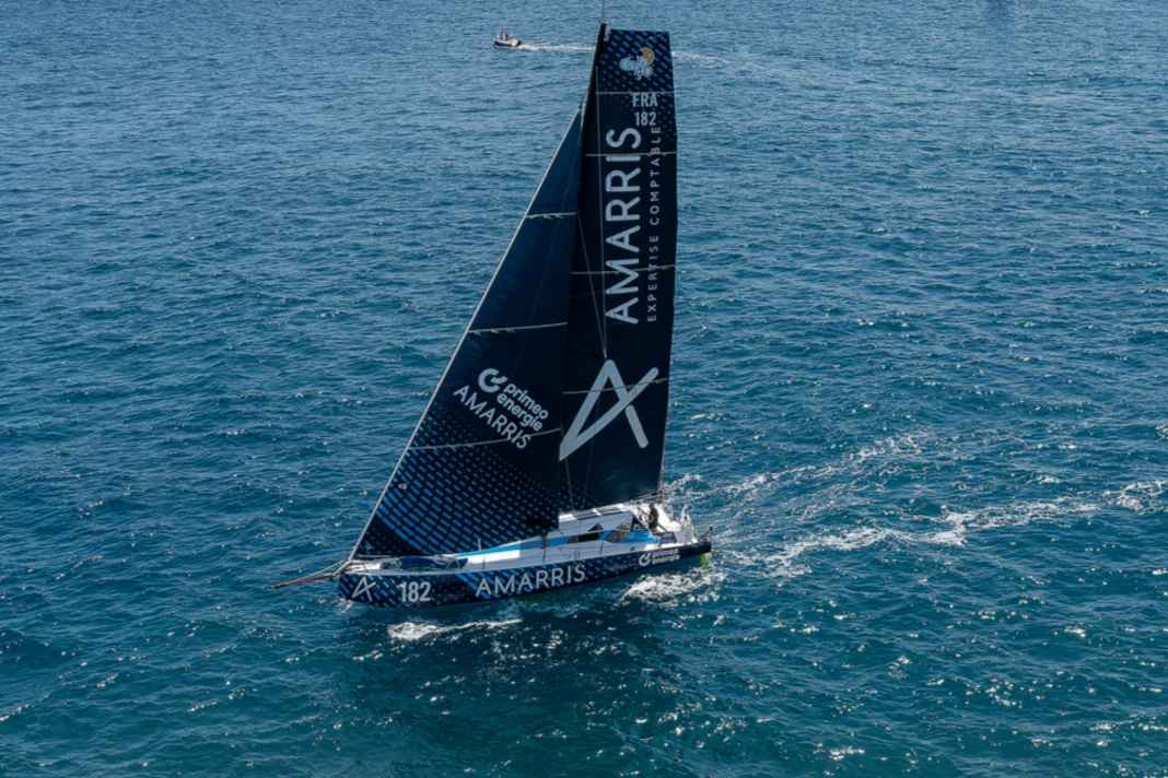 Achille Nebout und Gildas Mahé verteidigen auf "Amarris" kurz vor dem Zieldurchgang am 13. Juli die Führung auf der Rücketappe nach Les Sables-d'Olonne