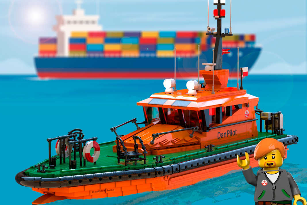Sous la forme d'une figurine Lego, l'inventeur du bateau-pilote Lego fait la promotion de son projet sur Facebook et Youtube.