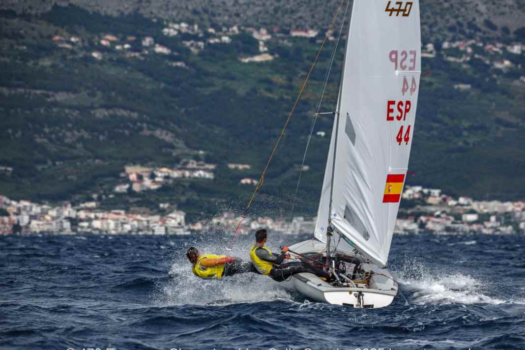 Les champions d'Europe espagnols Jordi Xammar et Marta Cardona sur le terrain des championnats d'Europe.