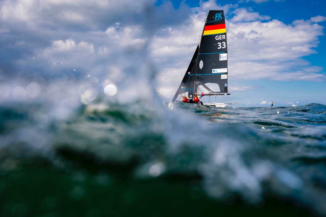 En lice avec le GER 33 en 49erFX : Inga-Marie Hofmann et Jill Poland.