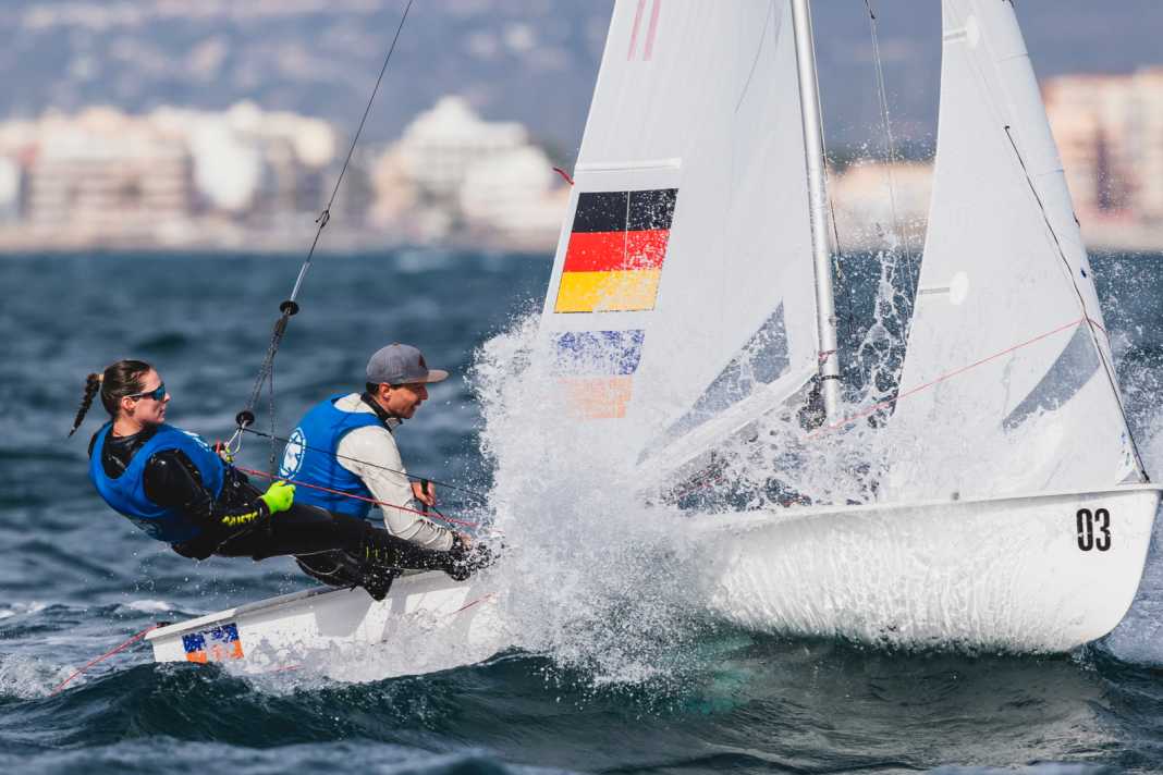 Als Vierte waren Simon Diesch und Anna Markfort die mit Abstand beste deutsche Crew bei der 470er-Mixed-WM vor Mallorca