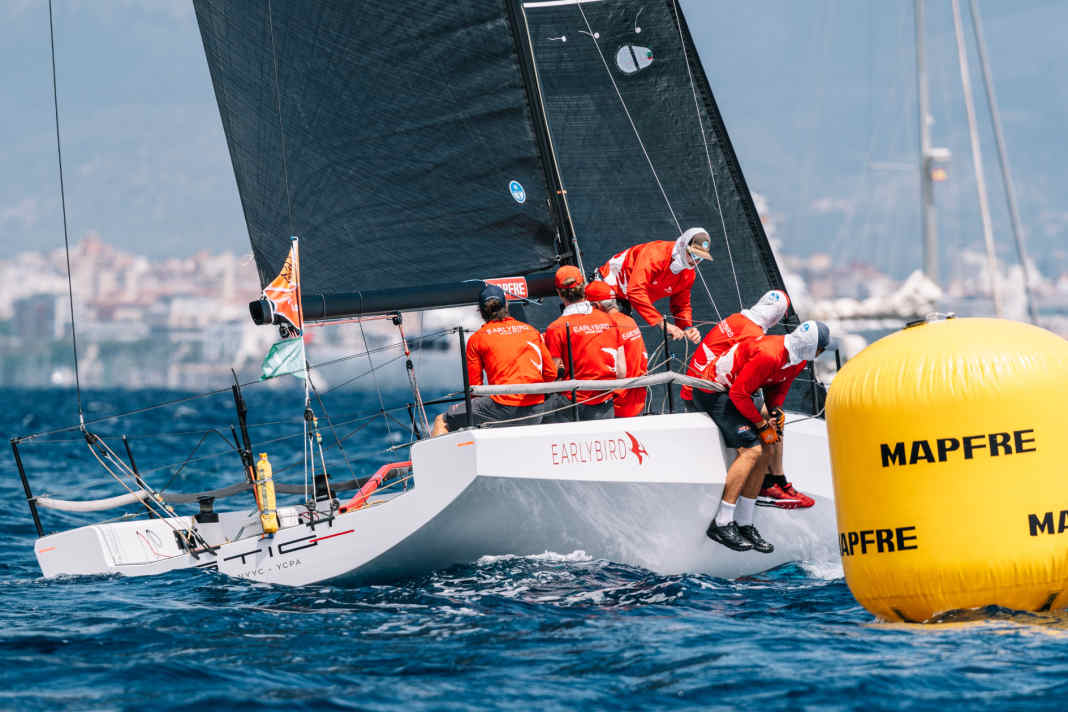 Henrik Brandis ha vinto la prima regata con il Cape 31 "Early Bird".