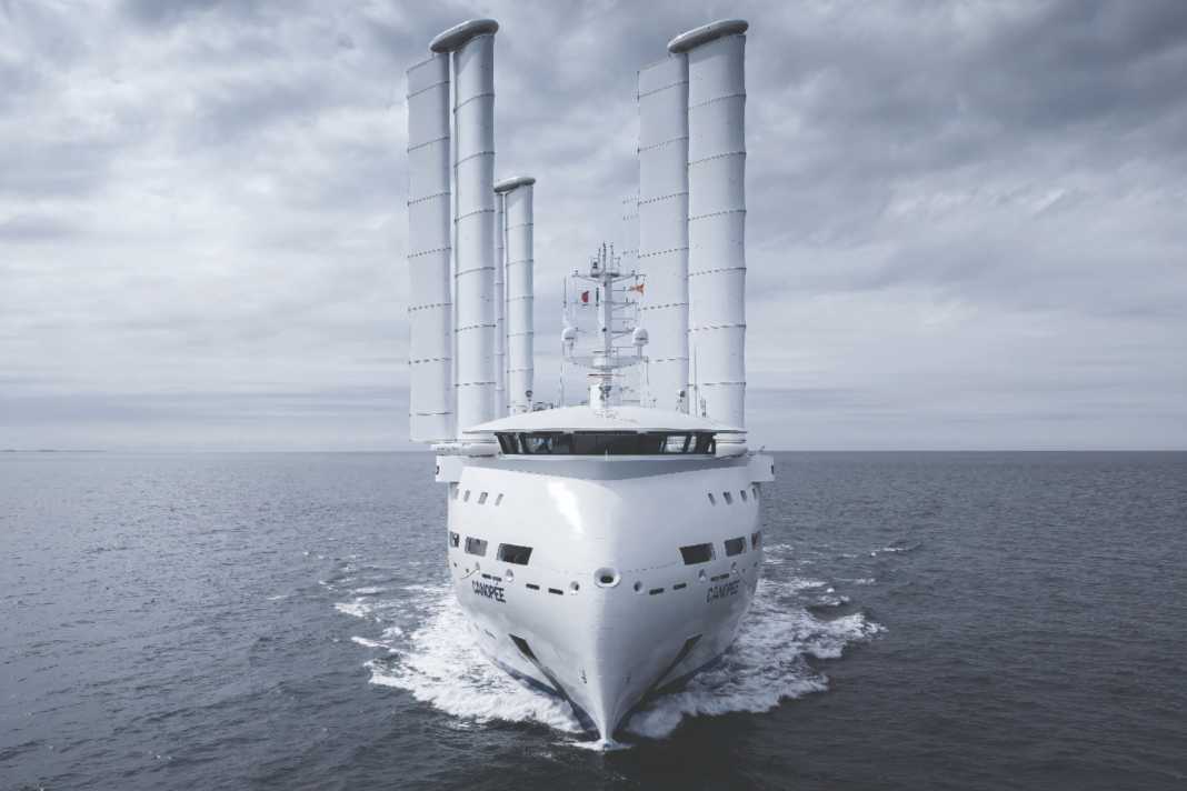 The "Canopée" on an upwind course.