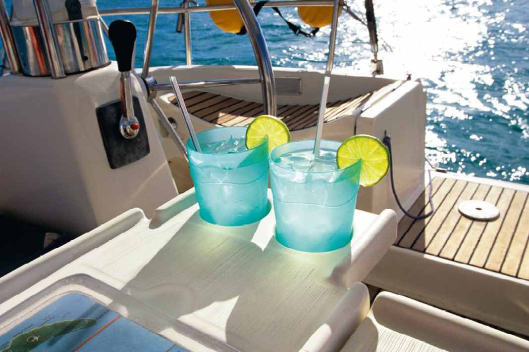 Gin Tonic an Bord – inzwischen Trend-Getränk, doch der Drink hat eine lange maritime Tradition