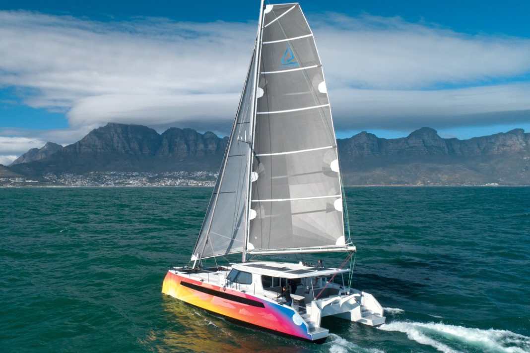 Balance 482: The multihull market is becoming ever larger and more differentiated. The Balance from South Africa falls into the growing high-performance segment - a promising design. Data: Hull length 14.71 m, width 7.90 m, draught 1.16-2.20 m, weight 11.3 t, sail area 133 m², STZ 5.1; balancecatamarans.com