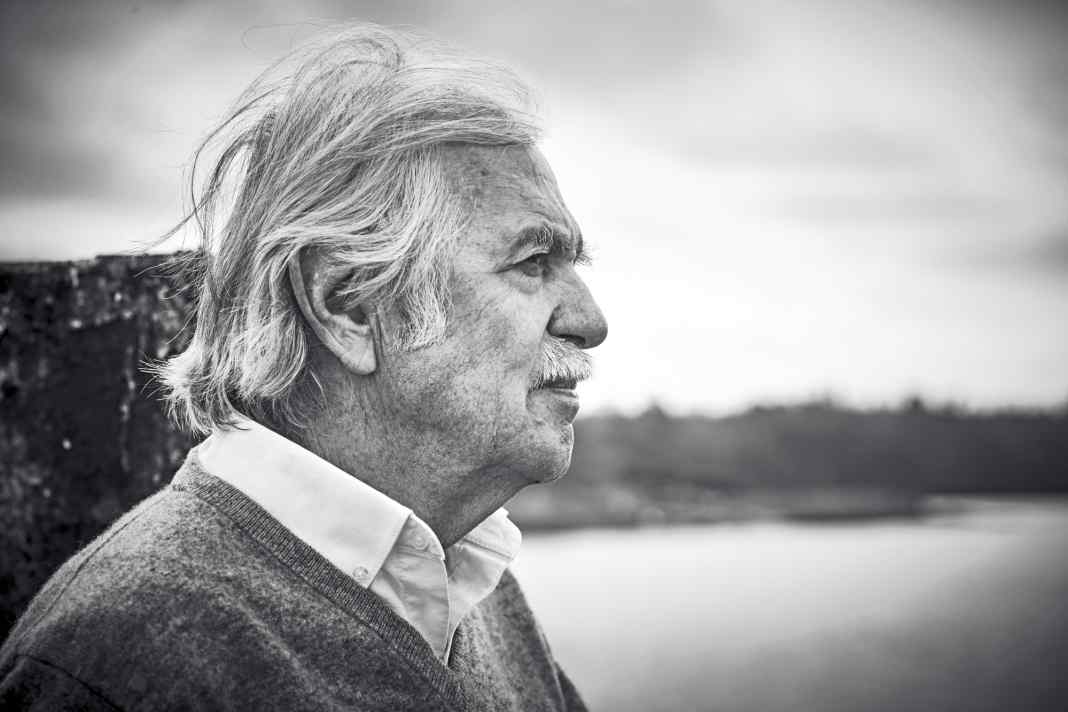 He did not like to talk about the reason for giving up sailing. The 82-year-old would much rather talk about the past
