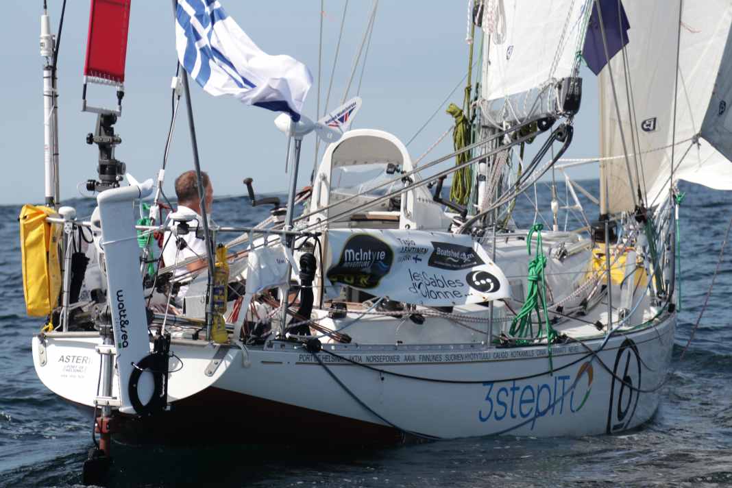 Tapio Lehtinen auf seiner Gaia 36 "Asteria"