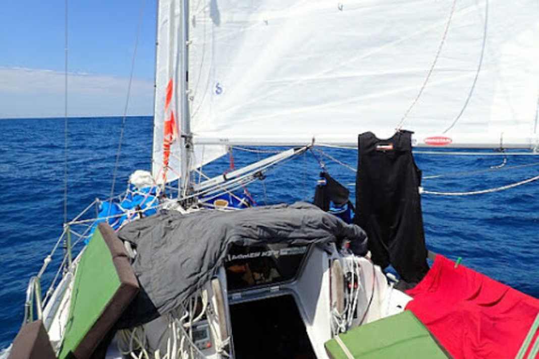 Sachen trocknen im Cockpit