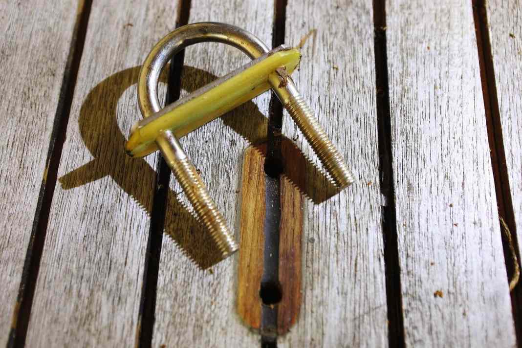 1. fittings must be dismantled as far as possible. They are often leaky. They also interfere with the work