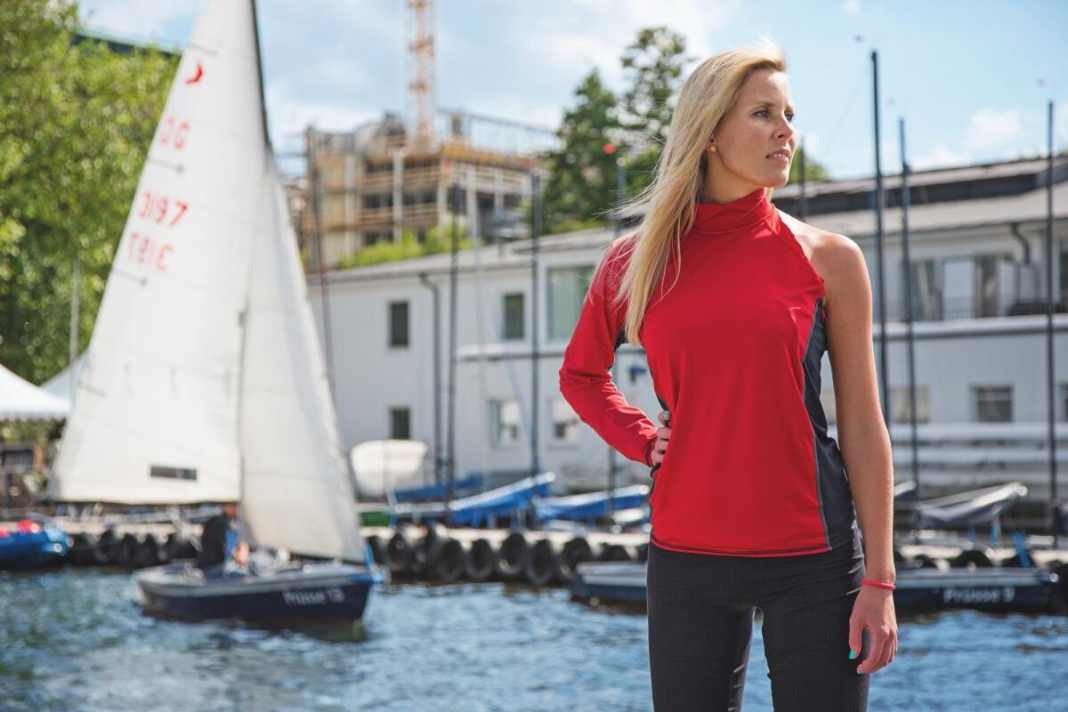 L'esposizione è particolarmente elevata in acqua. L'abbigliamento funzionale protegge dai raggi UV